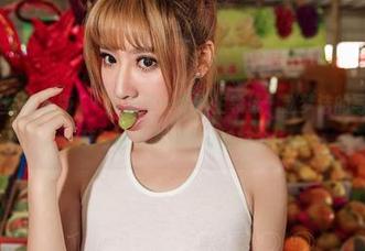 AISS爱丝(钻石版) – 定制了一个陌生领域：赵梦洁的写真，黑色装与油亮肉丝的奇妙结合！