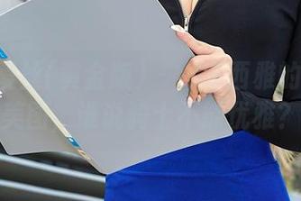 AISS爱丝(黄金版) – 分享西雅的女骑士美图，谁说骑士不能优雅？
