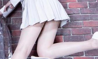 Beautyleg – Peggy裸足走天涯，分享不一样的风景！