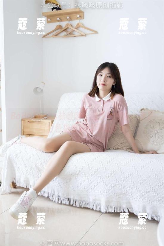 BoBoSocks袜啵啵-稚予 BoBoSocks袜啵啵 - 稚予的特供:赤足与白色指甲油的网盘合集