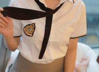 MFStar模范学院 – 悦爷妖精的姐姐：壁纸还原真实，有点出乎意料。