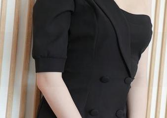 MFStar模范学院 – 这就是桃小兔yolanda的死库水写真，套图如潜水艇上线