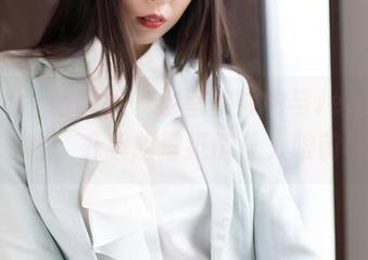 MiStar魅妍社 – 教室的架构与Jenny佳妮的姿态，升级版壁纸能让人眼前一亮！