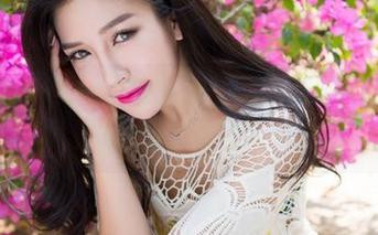 MiStar魅妍社 – 陈嘉嘉Tiffany的内衣投射的画面，原图合集里是不是要上天了？
