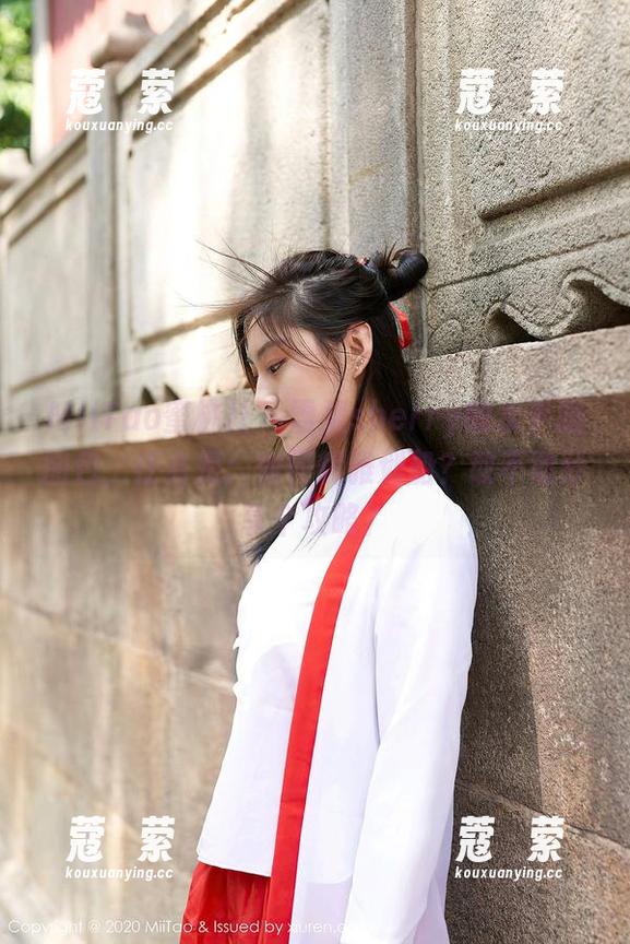MiiTao蜜桃社-雪梨sherry MiiTao蜜桃社 - 雪梨sherry的水手服图包,任务是:如何优雅划船?敢不敢分享个攻略?