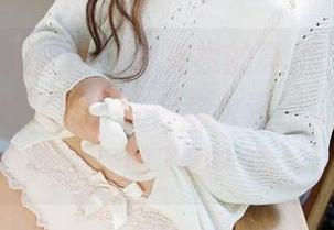 MyGirl美媛馆 – 赤裸裸的真相：小夕juju裸足图片更新，让你陷入深思…是因为太舒服了吗？
