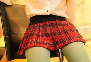 ROSI – 注意！杨晨晨的新连体衣写真，穿出个性和干劲！