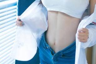 UGirls尤果网 – 王尔琳那神奇的内衣：美图下载下线终于发威了！