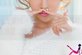 UGirls尤果网 – 陈怡曼比基尼写真集，带你游览‘东南西北各个泳池’。