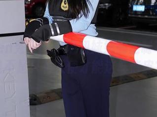 Xiuren秀人网 – 南初妹妹的定制写真：是不是只有天使才能这样俏皮？