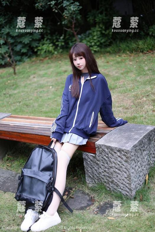 Xiuren秀人网-白兔西希 Xiuren秀人网 - 职业装写真中的白兔西希,她的套路都在图里了!
