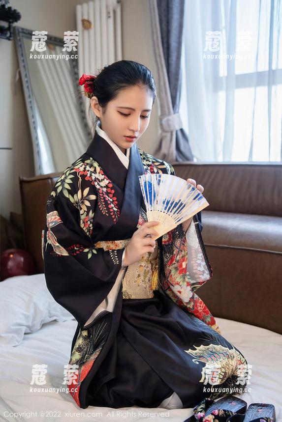 Xiuren秀人网-糯美子Mini Xiuren秀人网 - 蕾丝合集:糯美子Mini优雅小调,难道我又再爱了一回?