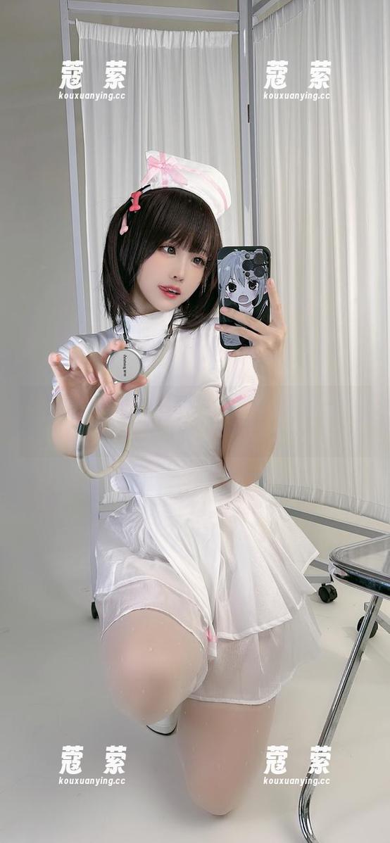 每一张miko酱ww水手服私拍都是一场小小的叫嚣