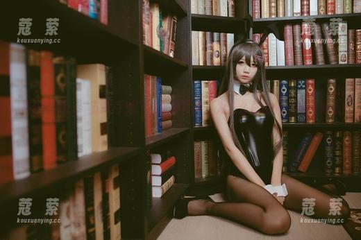 在线变幻：“五更百鬼”的女神写真，为什么总给人一种隐秘感？