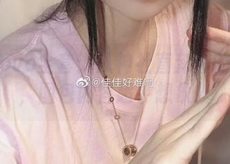 佳佳酱ovo全套:从神社直奔你的文件夹,图包内容超乎想象!