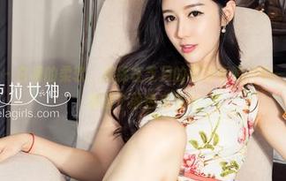 克拉女神 – 白裙的柔软,捕捉在芝月的美图和照片中——一直在想这个颜色有多好