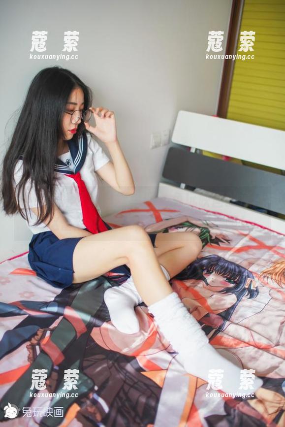 兔玩映画 谁说黑裙子就只能单调,兔玩映画的原图里这蕾丝边太惹眼了!快翻图册啊!