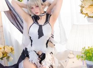 冬马路纱的图库，最新力作：兔女郎阿尔托莉雅！这个造型真的是咋回事啊，太带感了吧！