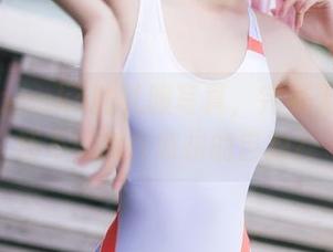 南桃Momoko的礼服写真,完美无圣光,还不如我在家拼的自拍?
