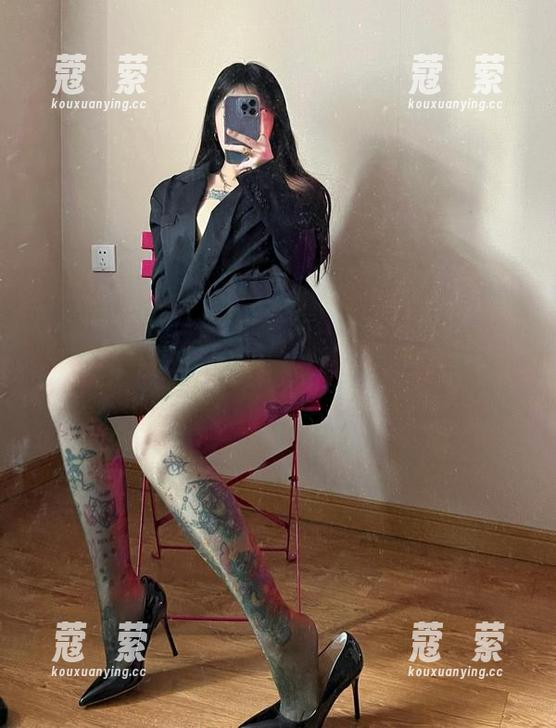 微密圈 - 来看卡通百科老王的私房图包，内衣也是艺术对吧？
