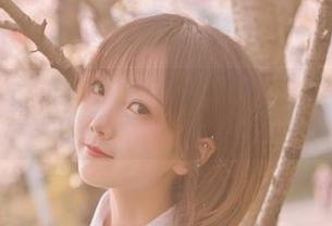 蕾姆写真，名赖弥七说她真的是没法不火。