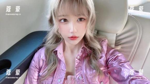 啾小妍喂饱我眼球的美图，妍宝在路上等你来发现！