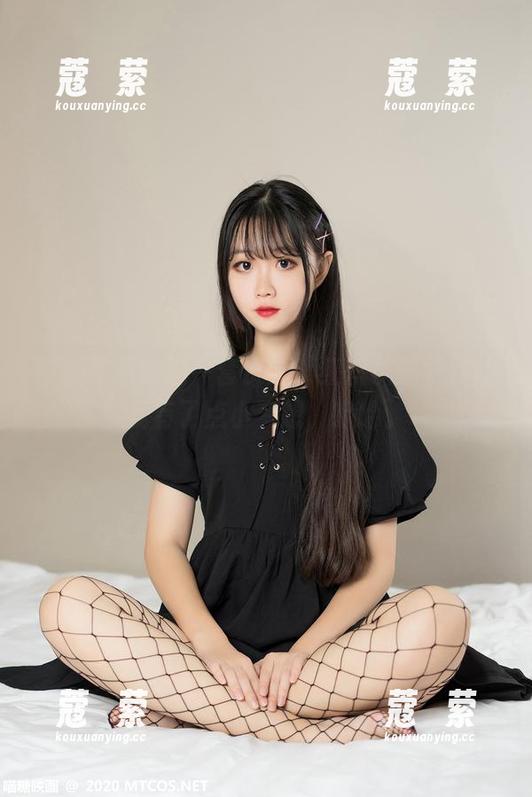 喵糖映画的这一套资源，红蓝礼服竟然让我有了点小梦想，哈哈。