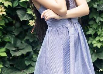 头条女神 – 爱丽莎lisa的天台写真集:让你想多看几眼的!