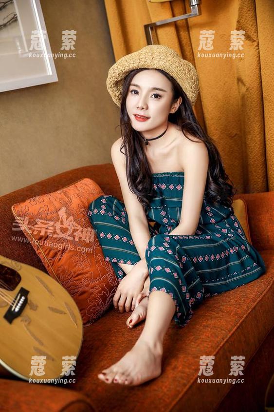 头条女神 - 苏子淇独家定制蕾丝，谁能拒绝这样迷离的‘故意’？