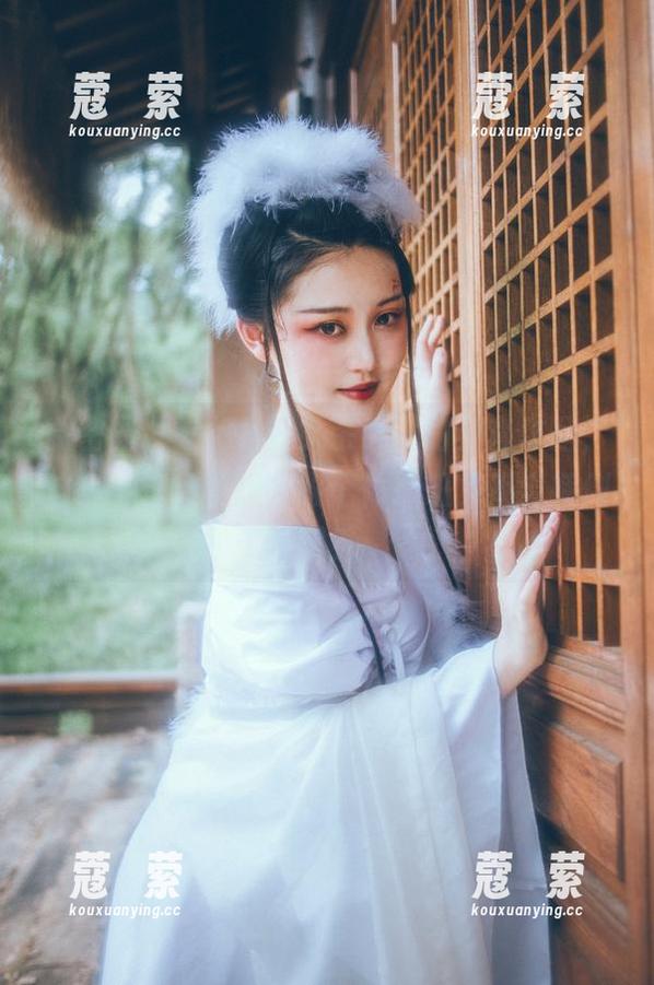微密圈 - “好H好女杀手”的全套作品，这身打扮让我想去报个体操班，不会摔倒吧？