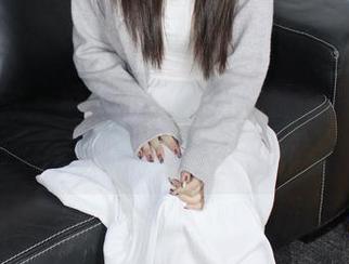 小众视觉 – 继续看,芳芳的长腿在画面里闪耀,太会撩了吧!