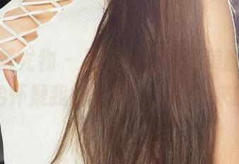 尤果网爱尤物 – 看完妮小妖的美腿写真，我开始怀疑我的审美；这腿哪来的呀？