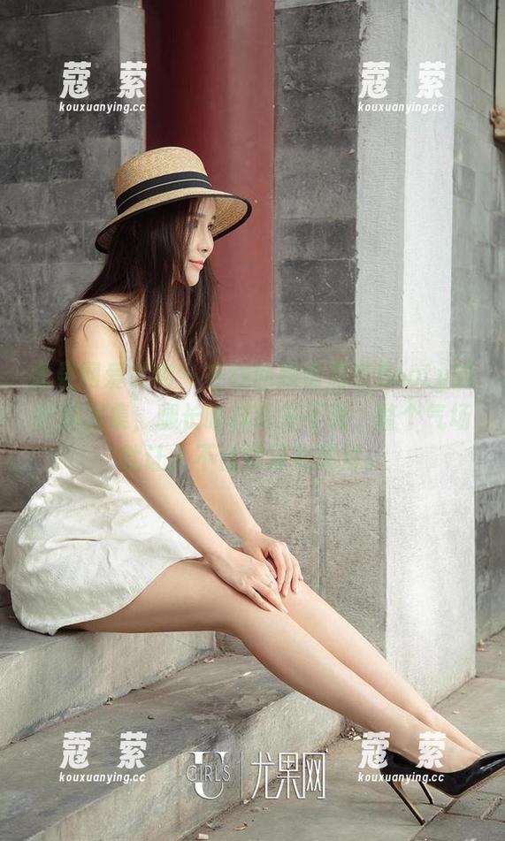 尤果网爱尤物 - 在线回顾徐莉芝Booty的长腿图集，腿长啥样我先不说，整个气场就让人不自觉顶礼膜拜。