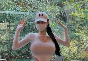 微密圈 – 左公子666的白裙图集，清新到我都想把大海搬过来了。