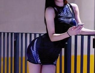 微密圈 – 徐珺大哥在这图里，也是自由之豹的代言人？