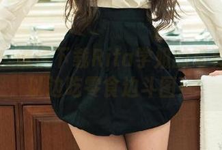 推女郎 – 谁说下载Rita学姐的写真集不可以边吃零食边斗图！