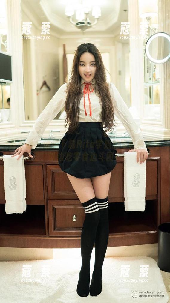推女郎-Rita 推女郎 - 谁说下载Rita学姐的写真集不可以边吃零食边斗图!