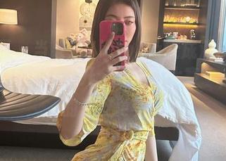 微密圈 – 当果儿Victoria变成漆皮女王，美图多到可以开个“光滑大赛”，看谁的漆皮更亮！