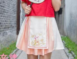 梦丝女神 – 诗敏的靴下女神作品，谁说免费就没品质？