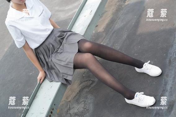森萝财团 - 关于小奶糕Milky、牛仔裤和那条不可一世的壁纸……
