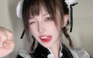 狐洛洛子的写真分享，黑长直怎么能如此迷人，让我悄悄记录下这一刻
