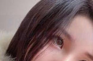 微密圈 – 夏日图册中，禅雨儿Lynne的写真似乎偏偏传递着某种微妙的暗示