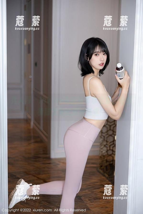 秀人网-luvian本能 秀人网 - luvian本能的吊带全套,看到裤脚发烫的那种感觉!