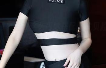 秀人网 – 睡衣这么巧妙搭配,余贝拉bella教我怎么破解图包!