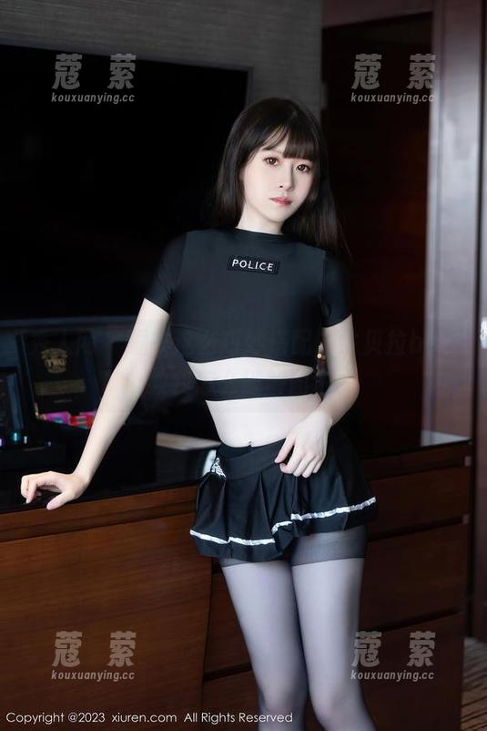 秀人网 - 睡衣这么巧妙搭配，余贝拉bella教我怎么破解图包！
