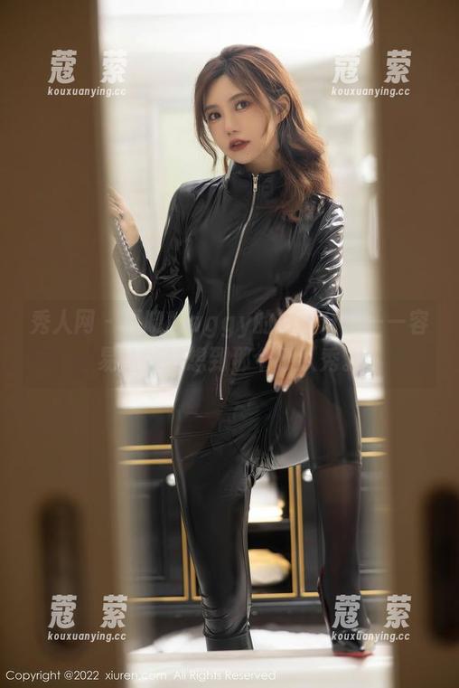 秀人网 - 夏晓Maggy的旗袍分享——容易让我联想到那个个人秀。