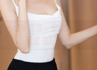 秀人网 – 奶牛变身,安妮Tess图集中的无圣光狂欢!