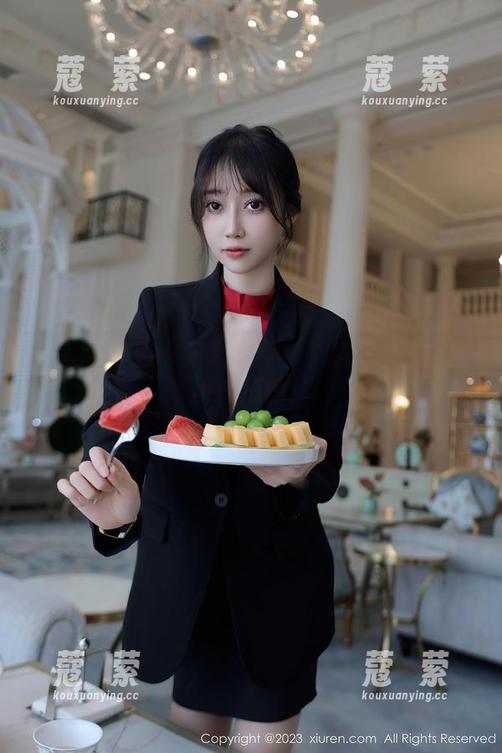 秀人网 - 恩一双人写真：一起做个懵懂的小傻瓜吧！