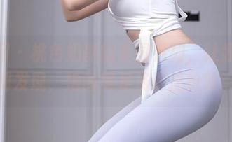 秀人网 – 桃色奶酪的美图系列,让我无意间发现,她的美足资源挺抢眼。