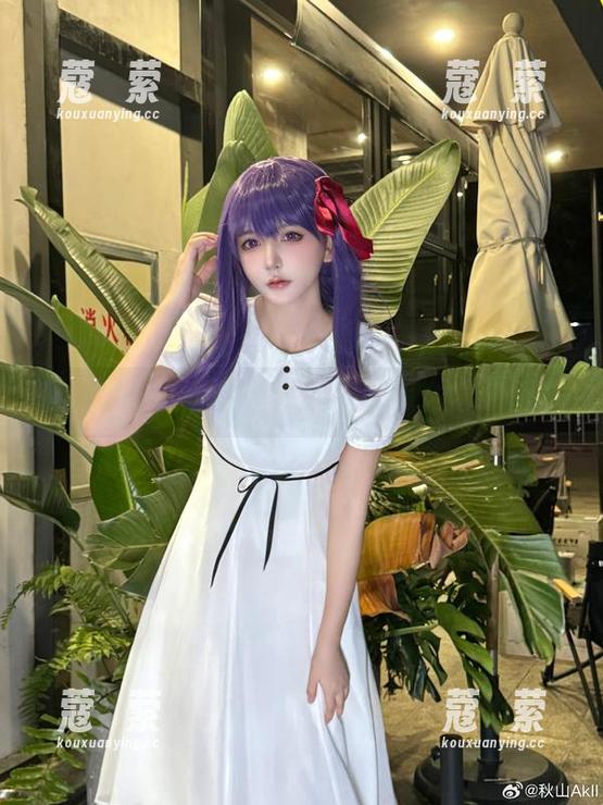 秋山AkI的私房合集，校服怎么也穿不腻